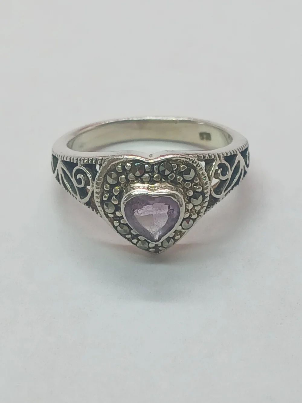 Sterling Silver Purple Stone Marcasite heart Ring Size 5 1/2